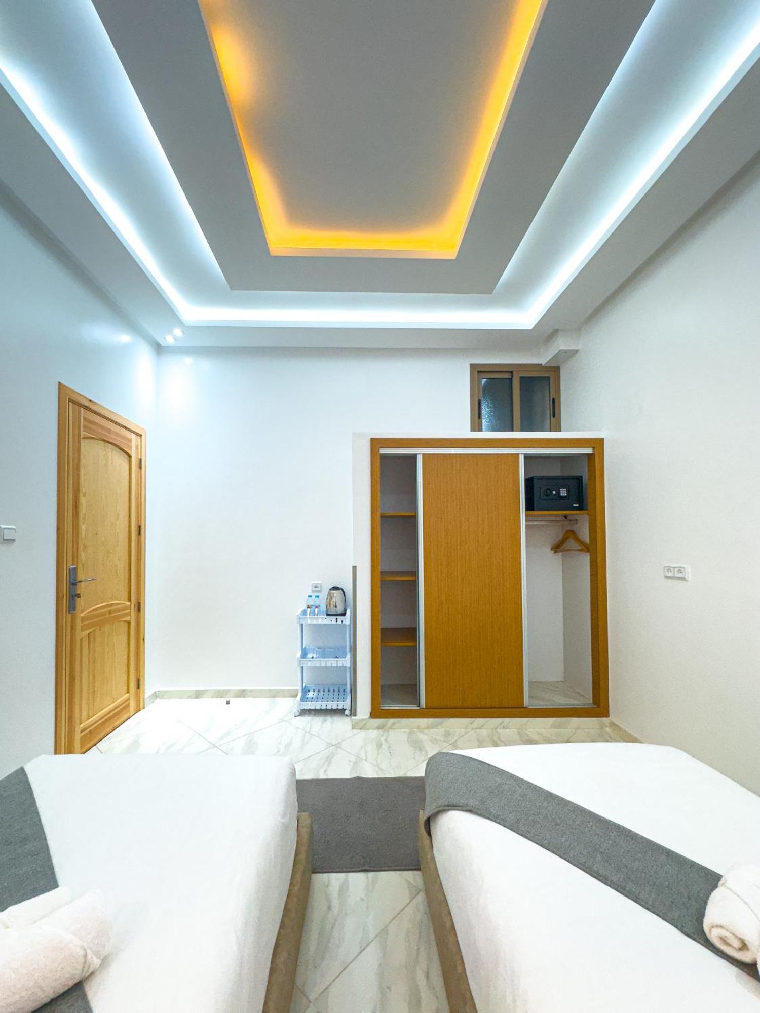 Hotel Apartment America Dakhla Bagian luar foto