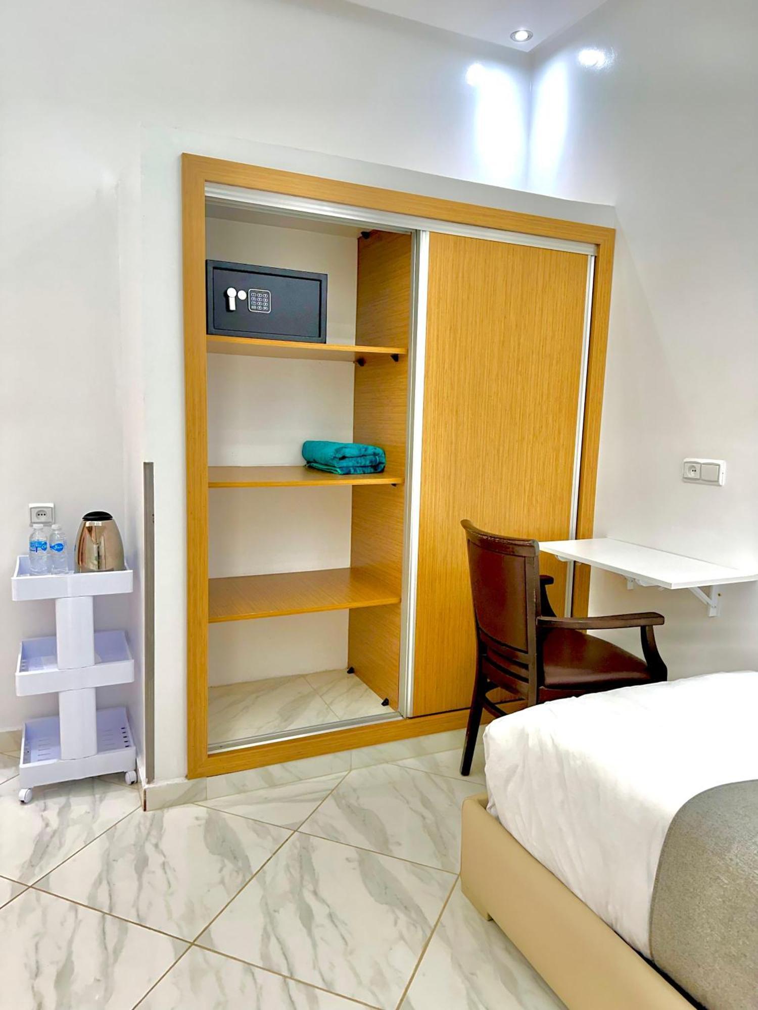 Hotel Apartment America Dakhla Bagian luar foto